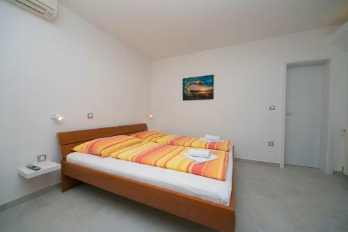 Adria Brela Apartments