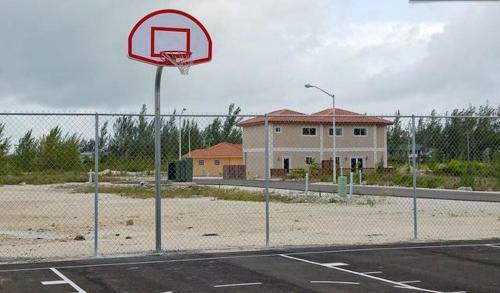 Two-bedroom Townhouse Near Coral Harbour Beach