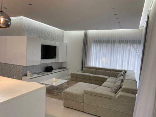 Amira Apartman