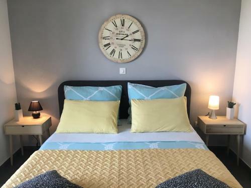 Hostal Orro Rooms