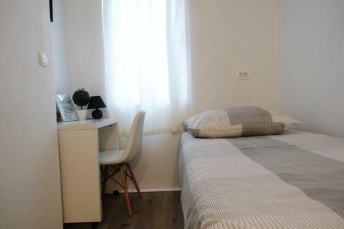 Hostal Orro Rooms