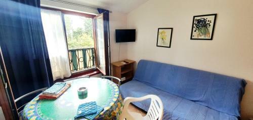 Cecillia Mare Apartments