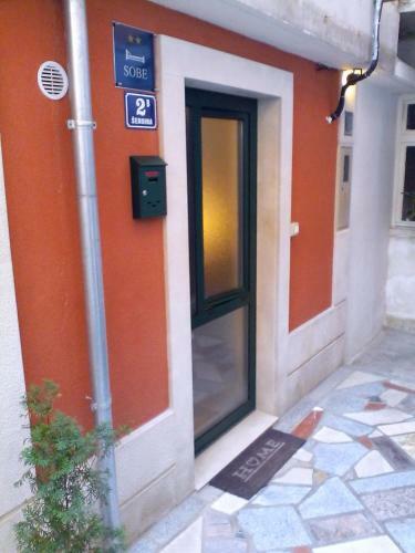 Hostal Assi Room