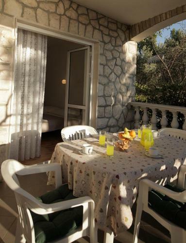Apartamentos Villa Marijana-direktno Na Moru