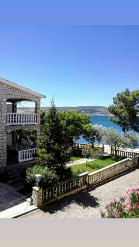 Apartamentos Villa Marijana-direktno Na Moru