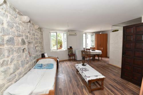 Hostel Michel