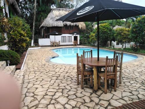 Hotel Cavanna Inn