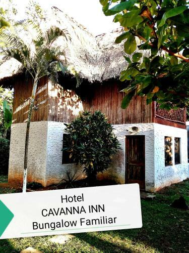 Hotel Cavanna Inn
