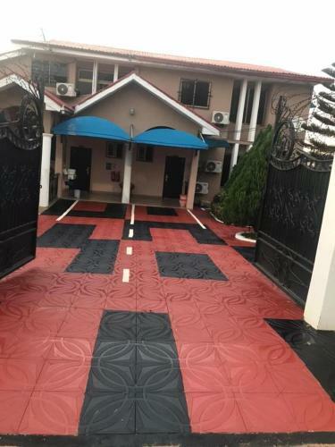 Hostal Kiverly Guest House