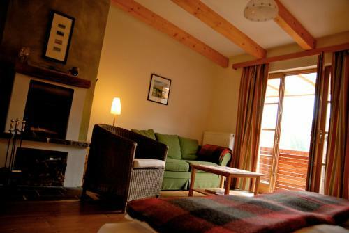 Hostal Weingut Tauss
