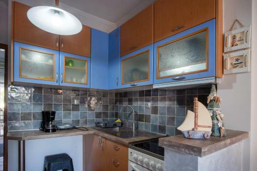 Stylish 1-bdrm Family Apartment, Kallithea