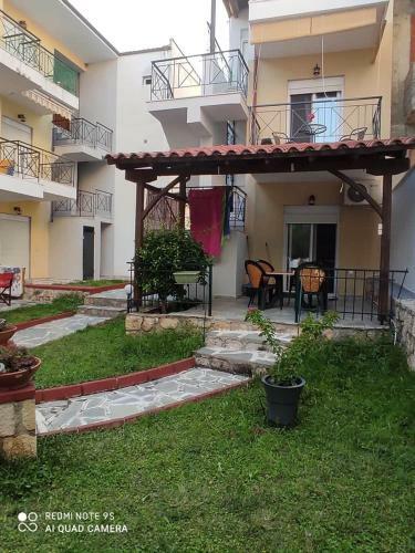 Stylish 1-bdrm Family Apartment, Kallithea