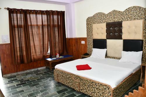 Hotel Himalyan Paradise