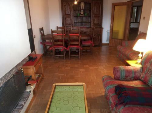 Apartamentos 7 Valles Jaca Centro