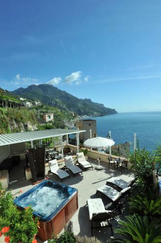 Hostal E Poi...ravello