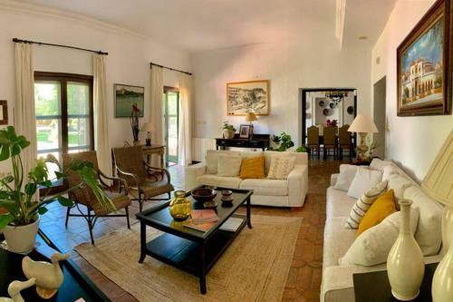 Villa Un Aut�ntico Oasis Rodeado De Historia