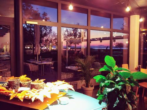 Hostal Promenade