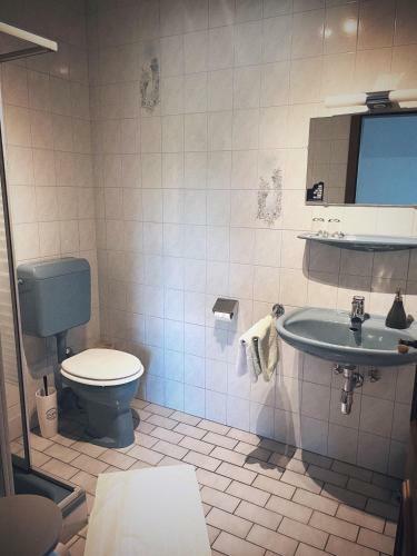 Blaufr�nkisch, Bed & Breakfast Am Weingut Sch�tzenhof