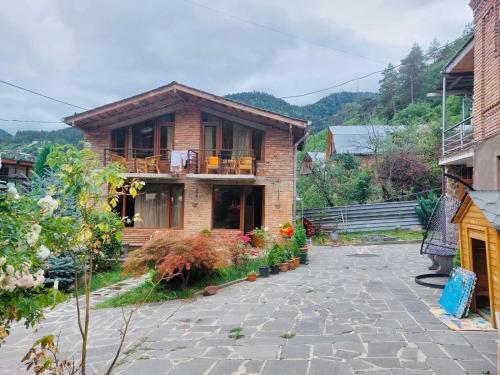 Apartamento ??????? ??????? ???????? "???????" Borjomi Guest House "giomani" ????????? ???????? "giomani"
