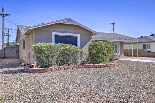 Tempe Villa With Yard About 1 Mi To The University