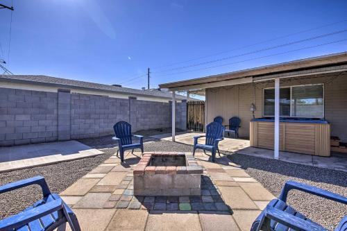 Tempe Villa With Yard About 1 Mi To The University