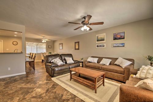 Tempe Villa With Yard About 1 Mi To The University