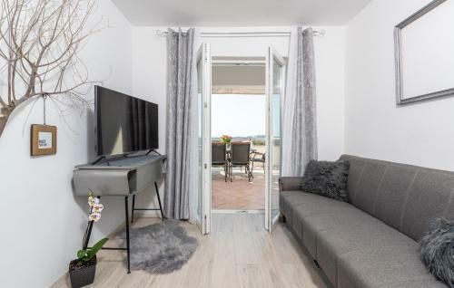 Apartman Sabina, Pore?