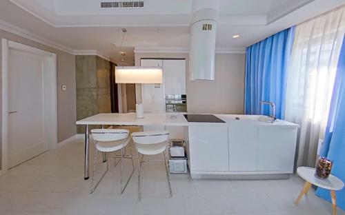 Clb Sea View Apartment