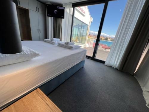 Hotel Millenium Deluxe