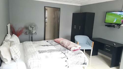 Bed & Breakfast Ebi Okeng Attorneys Inc, 11 Byron Road Table View