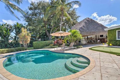 Tropical Palm Beach Escape With Outdoor Paradise!