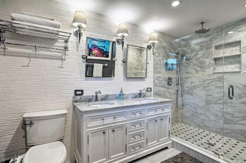 Tropical Palm Beach Escape With Outdoor Paradise!