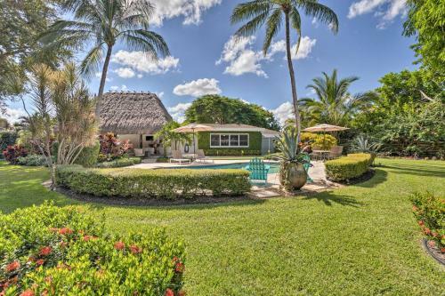 Tropical Palm Beach Escape With Outdoor Paradise!
