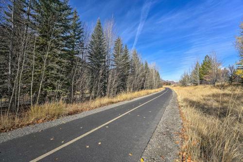 Ketchum Couples Retreat 1 Mi To Sun Valley!
