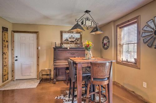 Quaint Texas Home Less Than 2 Mi To Lake Georgetown!