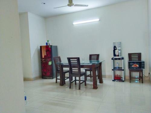 Apolloinn Service Apartment