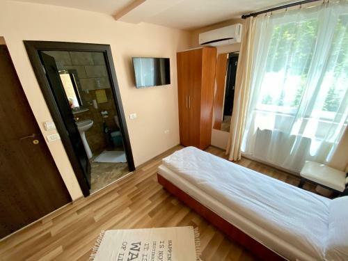 Hostal Pensiune Muntii Aninei