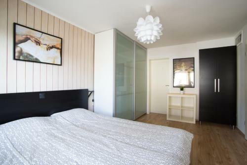 Apartment Beautiful Lake View