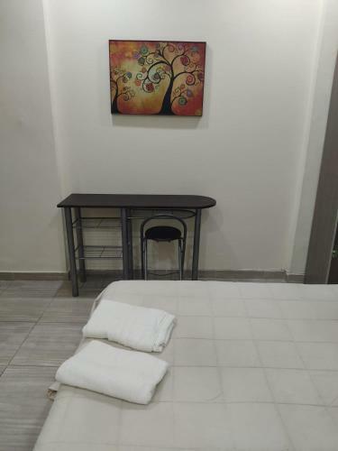 Hostal Prado Station Hotel