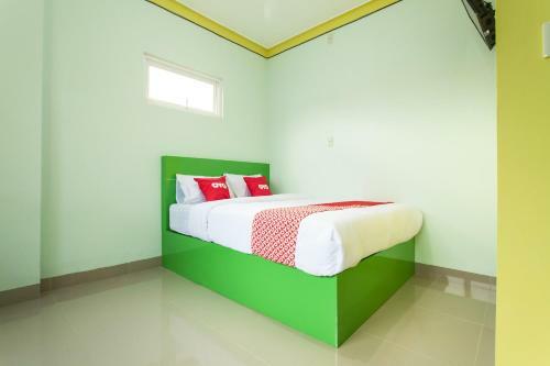 Hotel Oyo 1763 Dinda Residence Syariah