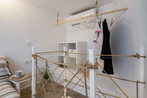 Hostal Rooms N&m