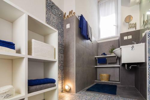 Hostal Rooms N&m