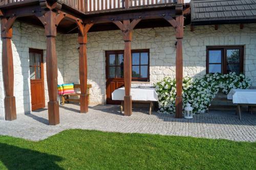 Mi?o,tu, Pokoje Go?cinne