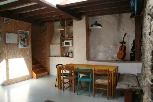 Albergue Les Xendes. Parque De Redes