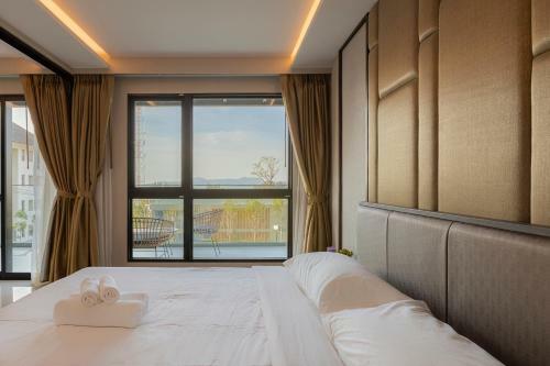 Apartamento Sea View Panora Surin By Holy Cow E102