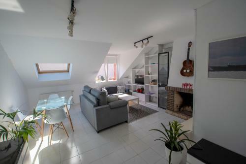 Apartamento En Pleno Centro, Con Vistas Al Mar