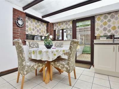 Newton Cottage