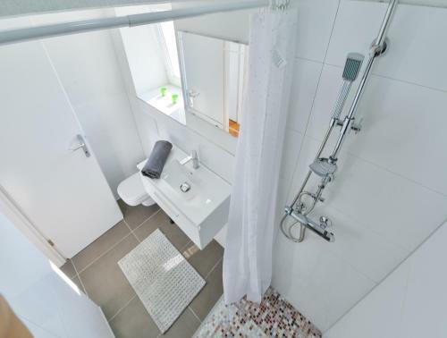 Ferienhaus Dragica Mit Pool 50 M Vom Meer