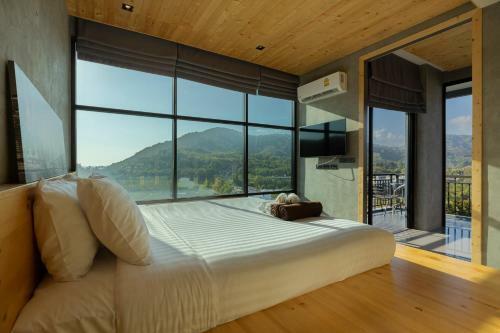 Sara's Nest - Top Floor Seaview Apartments