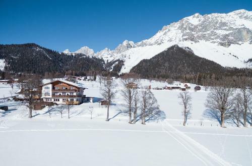 Hostal Sonnhof